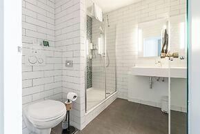 Holiday Inn Calais by IHG