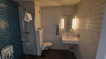 Holiday Inn Calais by IHG