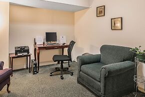 Quality Inn & Suites Albany Airport