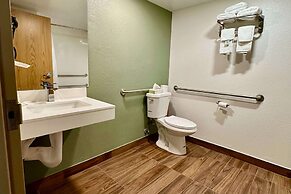 Quality Inn & Suites Albany Airport