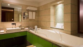 Holiday Inn Kuwait Al Thuraya City by IHG