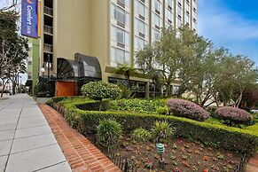 Comfort Inn by the Bay