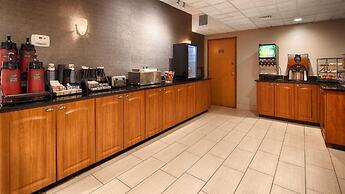 Days Inn by Wyndham Englewood Dayton Airport