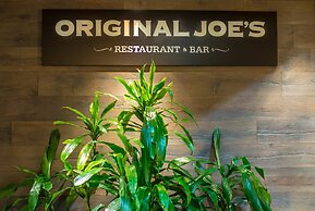 Rosedale On Robson Suite Hotel