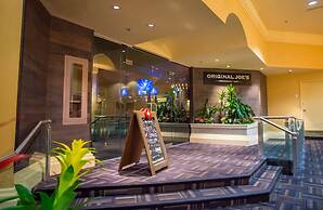 Rosedale On Robson Suite Hotel