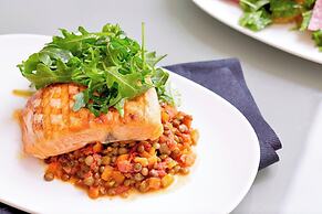 AC Hotel by Marriott Atlanta Downtown