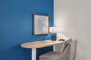 Spark by Hilton Colorado Springs I 25 Central