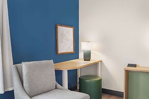 Spark by Hilton Colorado Springs I 25 Central