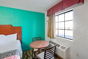Hotel O Columbia Downtown near I-65