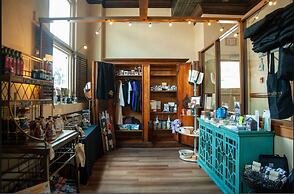 The Blennerhassett Hotel