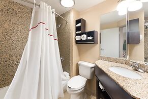 Red Roof Inn & Suites Columbus - West Broad