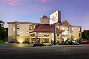 Red Roof Inn & Suites Columbus - West Broad