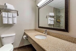 Best Western Plus Kingston Hotel And Conference Center