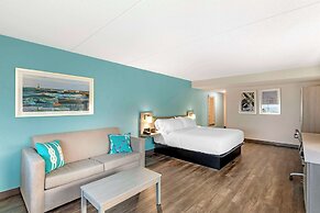 The Harborview, Ascend Hotel Collection