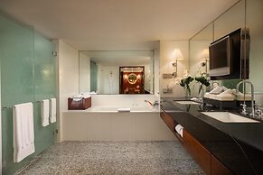 Mandarin Oriental, Hong Kong