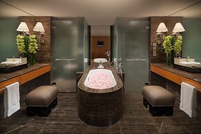 Mandarin Oriental, Hong Kong