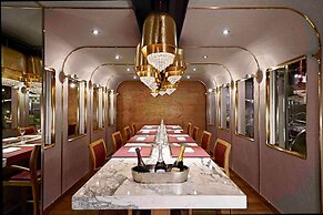 Mandarin Oriental, Hong Kong