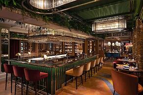 Mandarin Oriental, Hong Kong