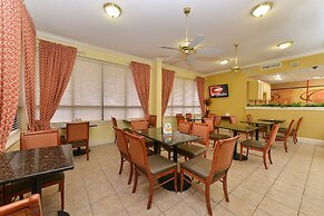 Quality Inn At the Mall - Valdosta