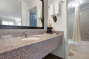 Quality Inn & Suites near Lake Eufaula