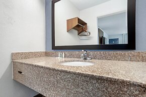 Quality Inn & Suites near Lake Eufaula