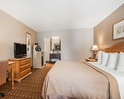 Quality Inn US65 & E. Battlefield Rd. Springfield