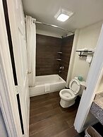 Key West Inn - Roanoke
