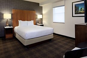DoubleTree by Hilton Hotel & Suites Pittsburgh Downtown