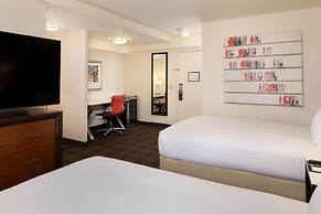 DoubleTree by Hilton Hotel & Suites Pittsburgh Downtown