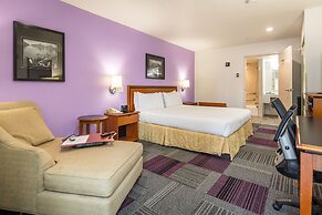 Atherton Park Inn & Suites