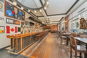 Bedford Regency Hotel