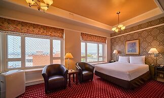 Bedford Regency Hotel