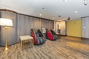 Bedford Regency Hotel