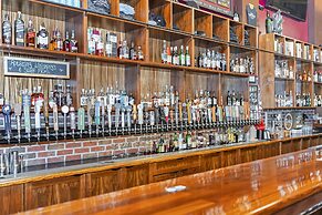 Bedford Regency Hotel