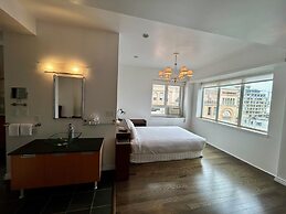 Bedford Regency Hotel