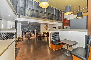 Bedford Regency Hotel