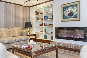 Bedford Regency Hotel