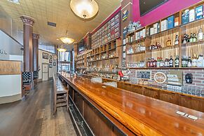 Bedford Regency Hotel