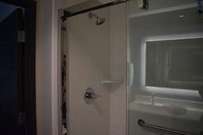 La Quinta Inn & Suites by Wyndham San Bernardino