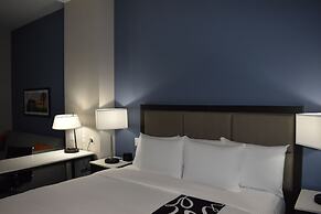 La Quinta Inn & Suites by Wyndham San Bernardino