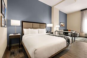 La Quinta Inn & Suites by Wyndham San Bernardino