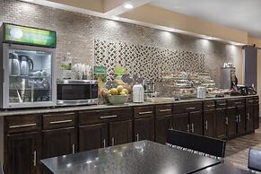 Quality Inn & Suites Airport