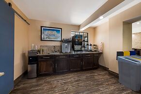 Quality Inn & Suites Airport