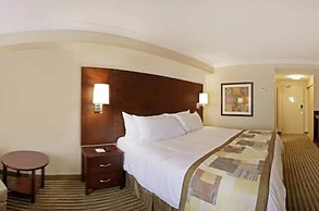 Comfort Inn & Conference Centre Toronto Airport