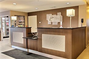 Holiday Inn Express Fargo-West Acres, an IHG Hotel