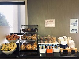Holiday Inn Express Fargo-West Acres by IHG