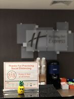 Holiday Inn Express Fargo-West Acres by IHG