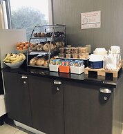 Holiday Inn Express Fargo-West Acres by IHG