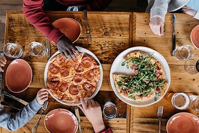 Park City Peaks Hotel