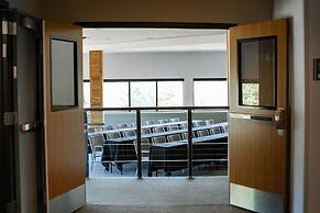 Park City Peaks Hotel